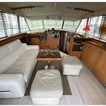 Entire Boat Center Port Of Cap