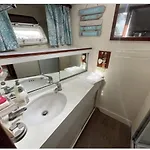 Holiday home Entire Boat Center Port Of Cap *