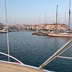 Entire Boat Center Port Of Cap Holiday home Agde